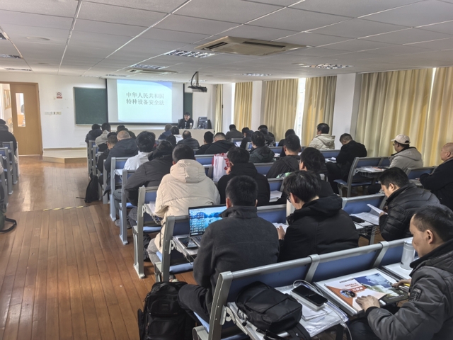 2025年特種設備作業(yè)上崗電梯維修T證培訓班順利啟動，安全培訓提上日程